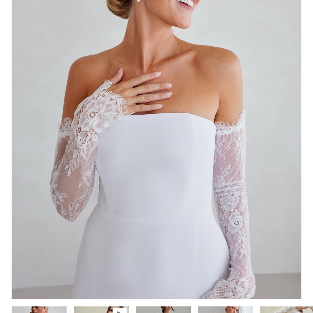Park & Fifth Eleanor lace sleeves